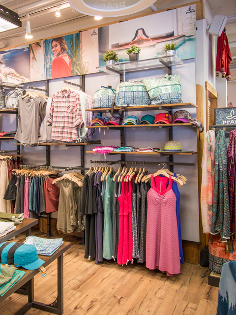 Women's Clothing & Accessories in Frisco, CO